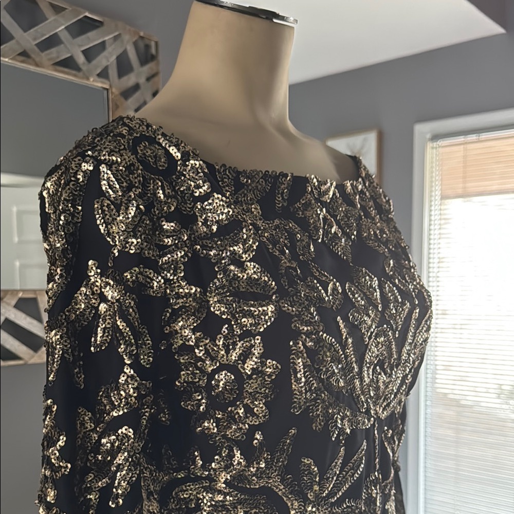 Nicole Miller Elegant Black and Gold Embellished Dress - Picture 5 of 10
